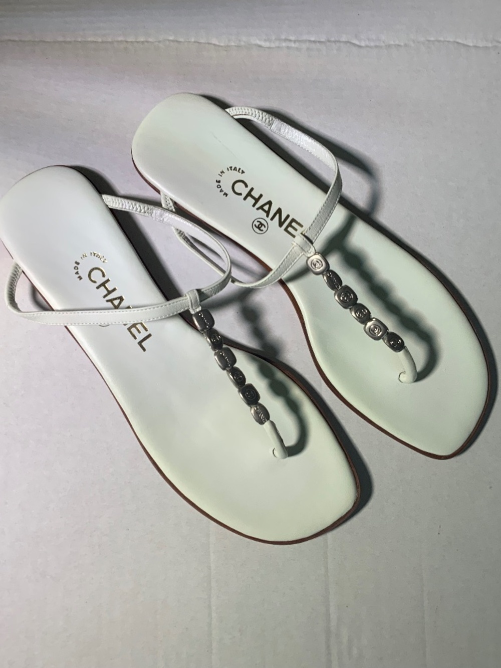CHANEL LOGO WHITE LEATHER SANDALS